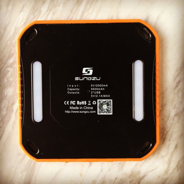 Sungzu_Solar_Charger_01