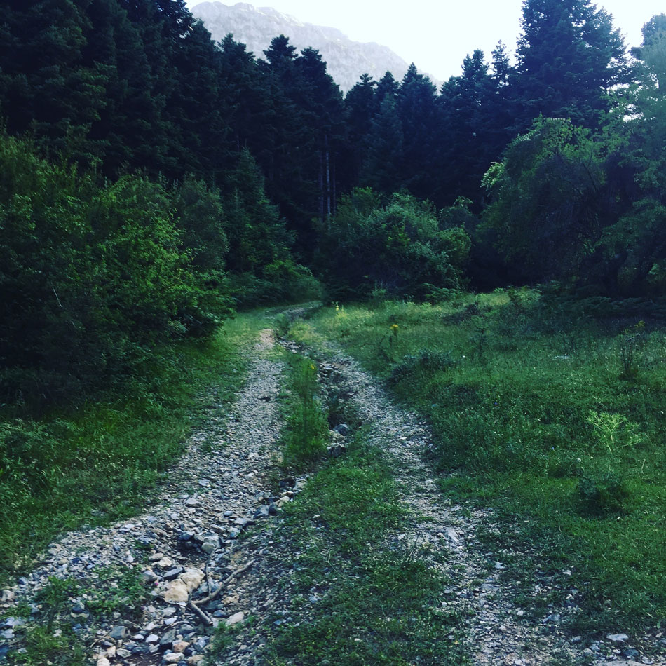 Mount_Pentelia_Dourdouvana_01