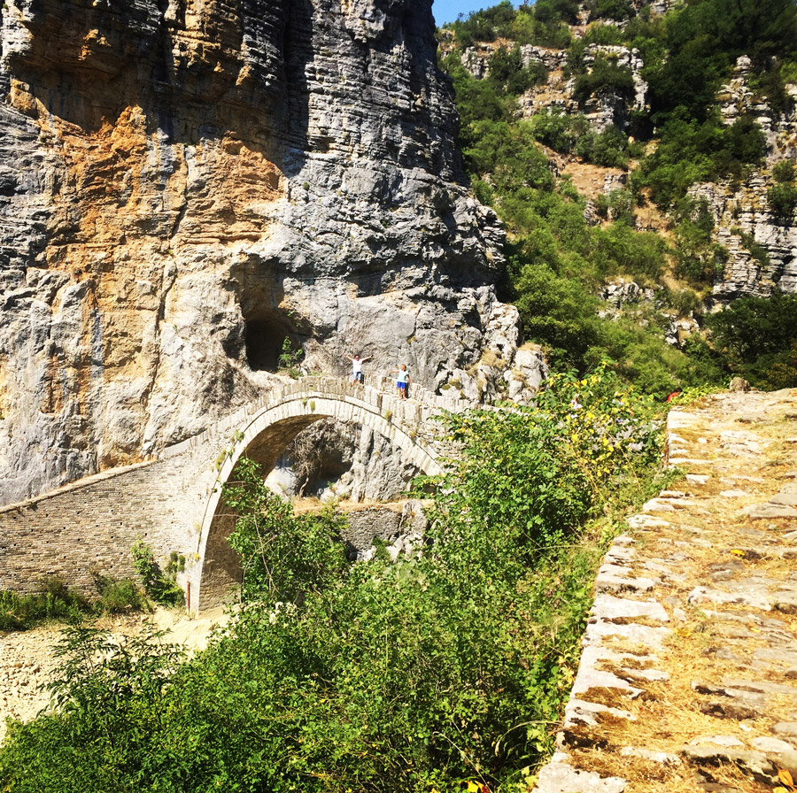 Mount_Tymfi_(Pindos)_Thru-Hike_Part_01_Kapesovo_Mezaria_Gorge_Vikos_Canyon_Mikro-Papingo_0600