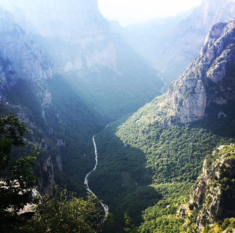 Mount_Tymfi_(Pindos)_Thru-Hike_Part_01_Kapesovo_Mezaria_Gorge_Vikos_Canyon_Mikro-Papingo_0606