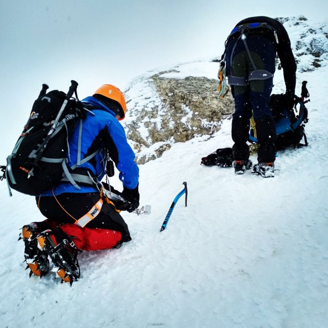 Aroani_Chelmos_Helmos_Winter_Mountaineering_6008