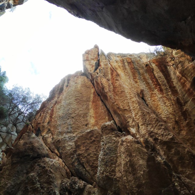 Climbing_Franchthi_Caves_Ermionida_Argolis_142308_057