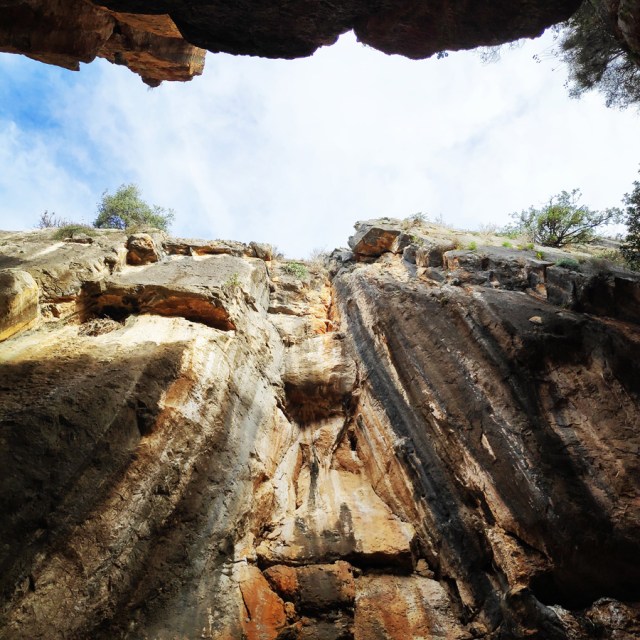 Climbing_Franchthi_Caves_Ermionida_Argolis_142506_563