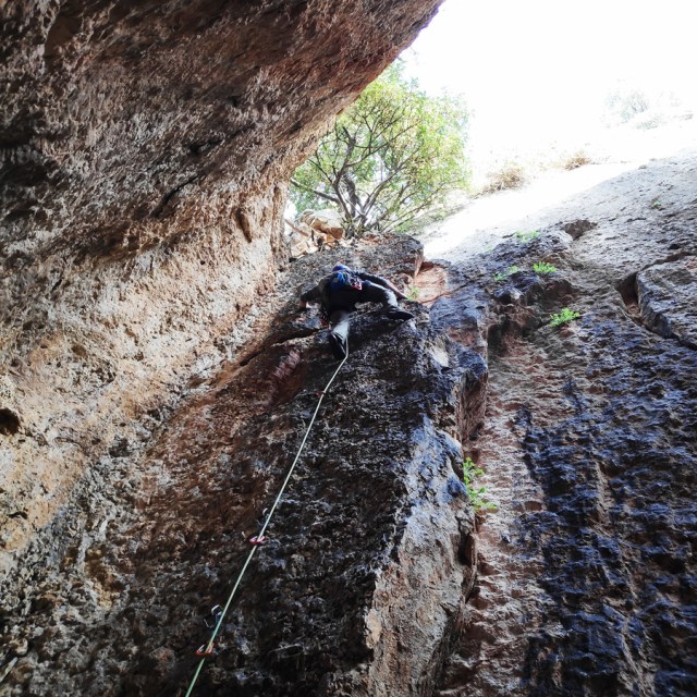 Climbing_Franchthi_Caves_Ermionida_Argolis_142726_459