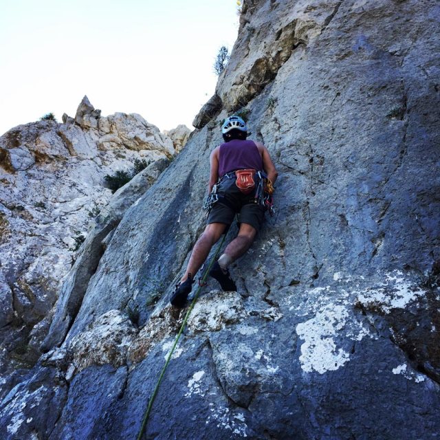 Climbing_Pillars_Of_Winds_1555