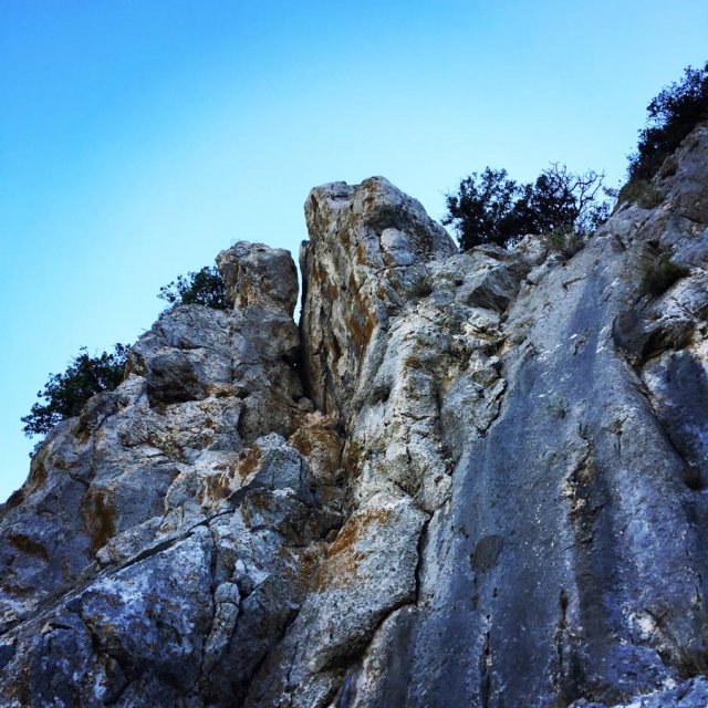 Climbing_Pillars_Of_Winds_1560