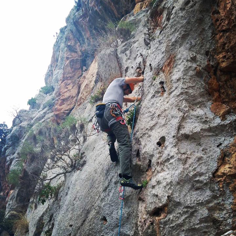 Climbing_Katafyki_Ermioni_Argolis_2313