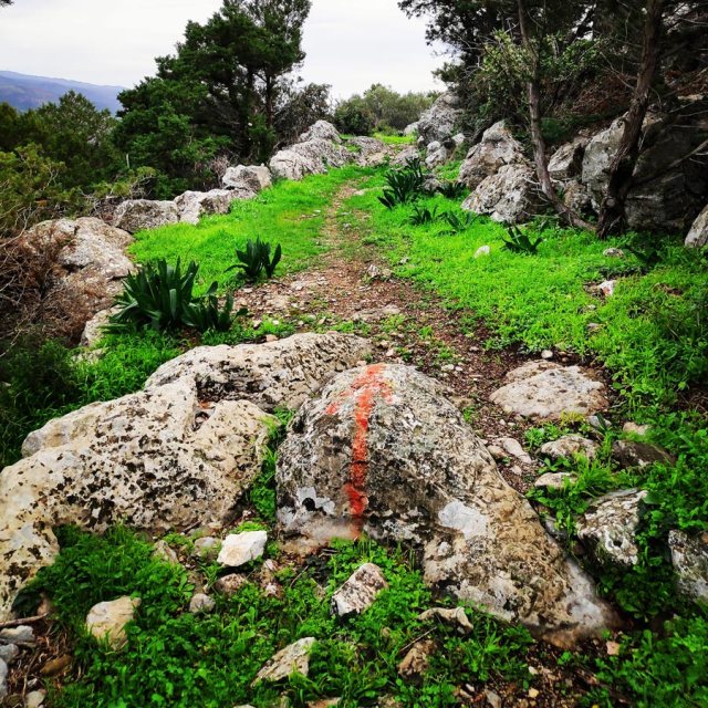 Climbing_Kastro_Thermisia_Castle_02