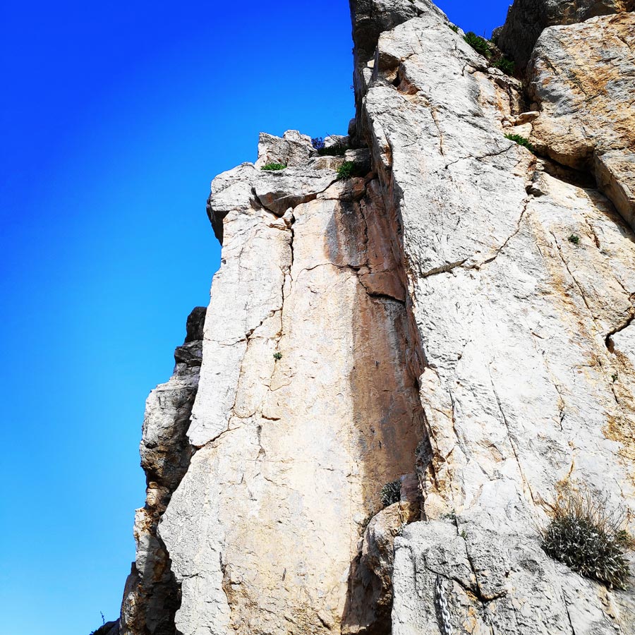 Climbing_Kastro_Thermisia_Castle_20