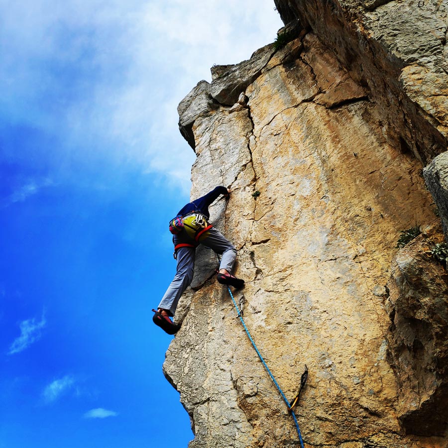 Climbing_Kastro_Thermisia_Castle_26
