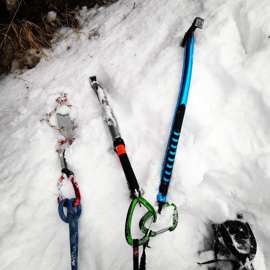 Winter_Climb_Tzoumerka_Athamanika_Stroggoula_Agrofylakas_Couloir_20181222_173113_034