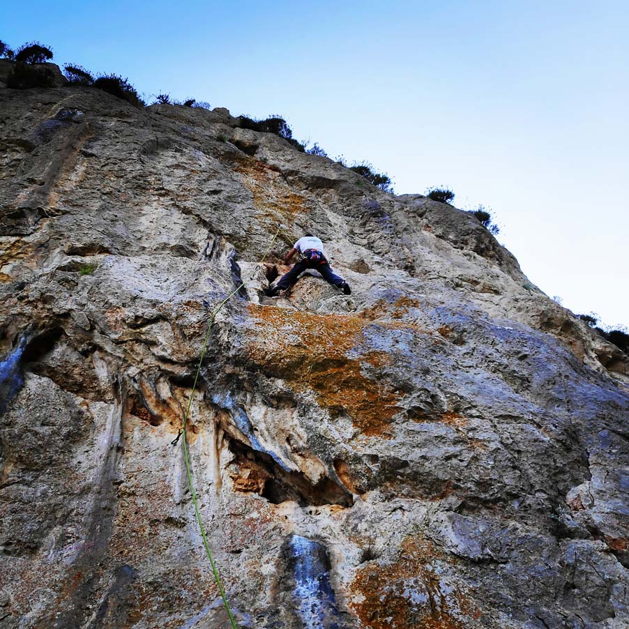 Climbing_Korakofolia_Parnitha__082311_752