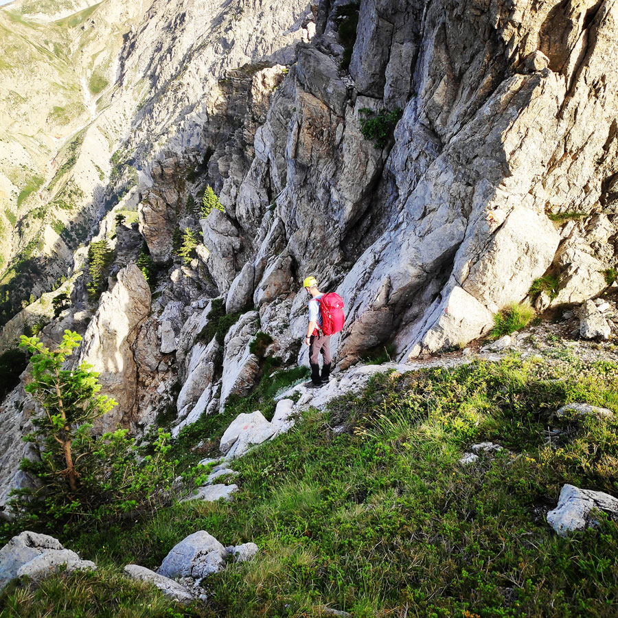 Traverse_Chelmos_Helmos_Arete_081538_034