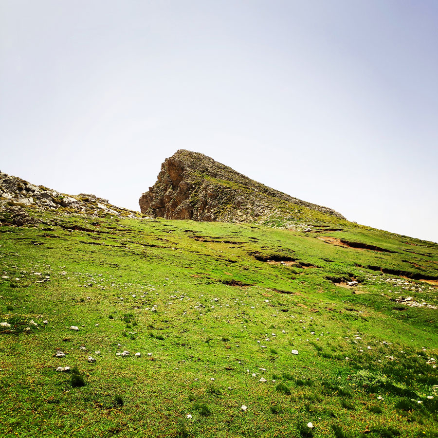 Traverse_Chelmos_Helmos_Arete_082650_923