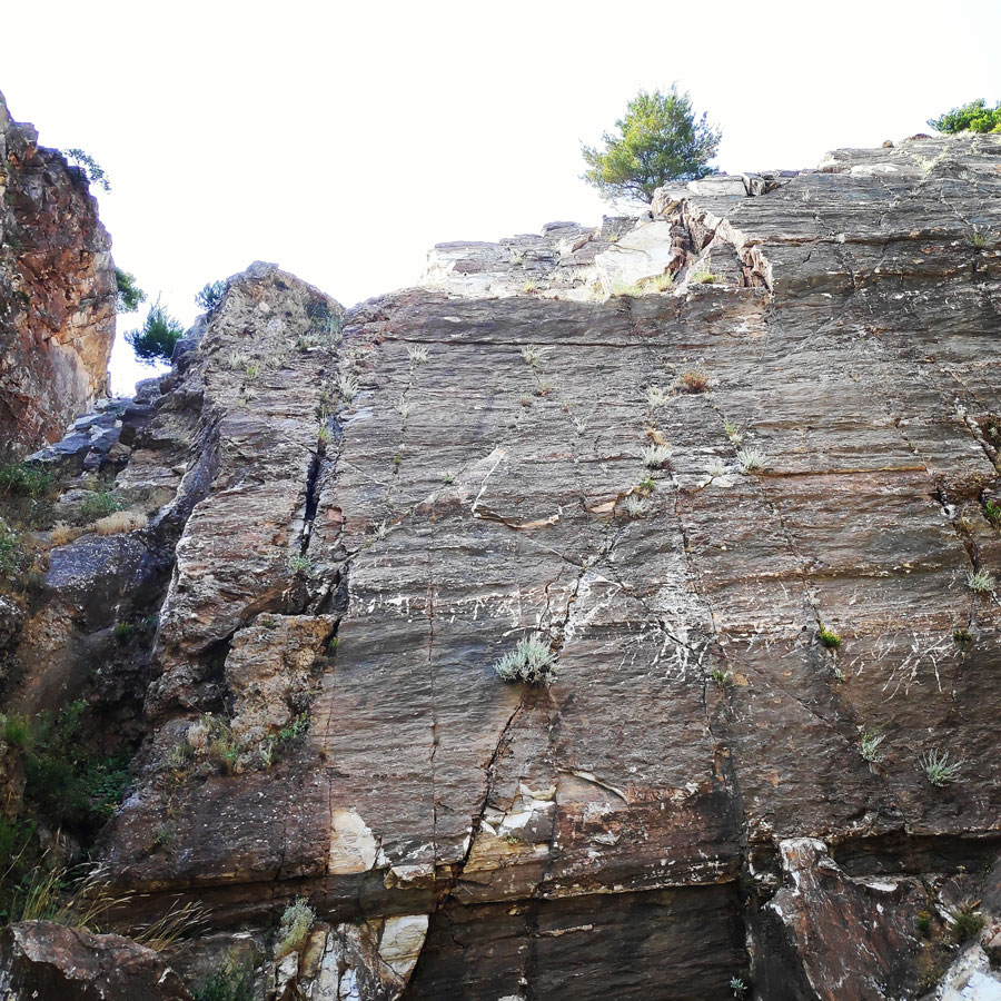 Climbing_Sibligades_Penteli_Athens_125930_773