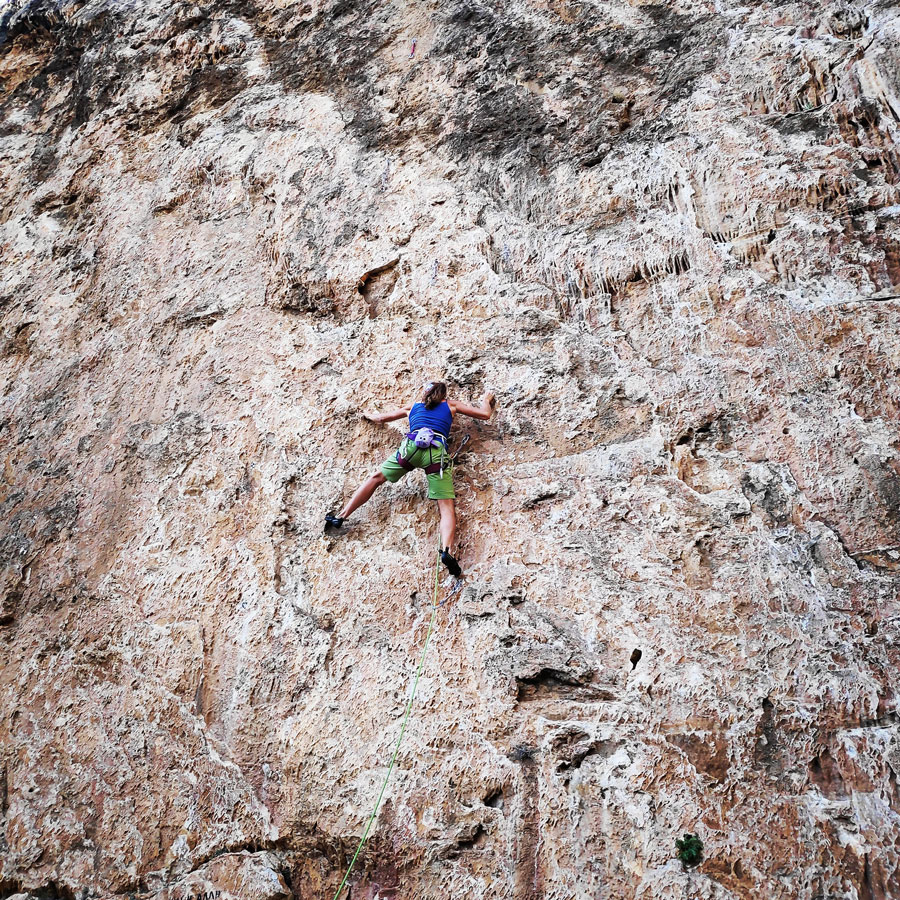Climbing_Sibligades_Penteli_Athens_130316_907