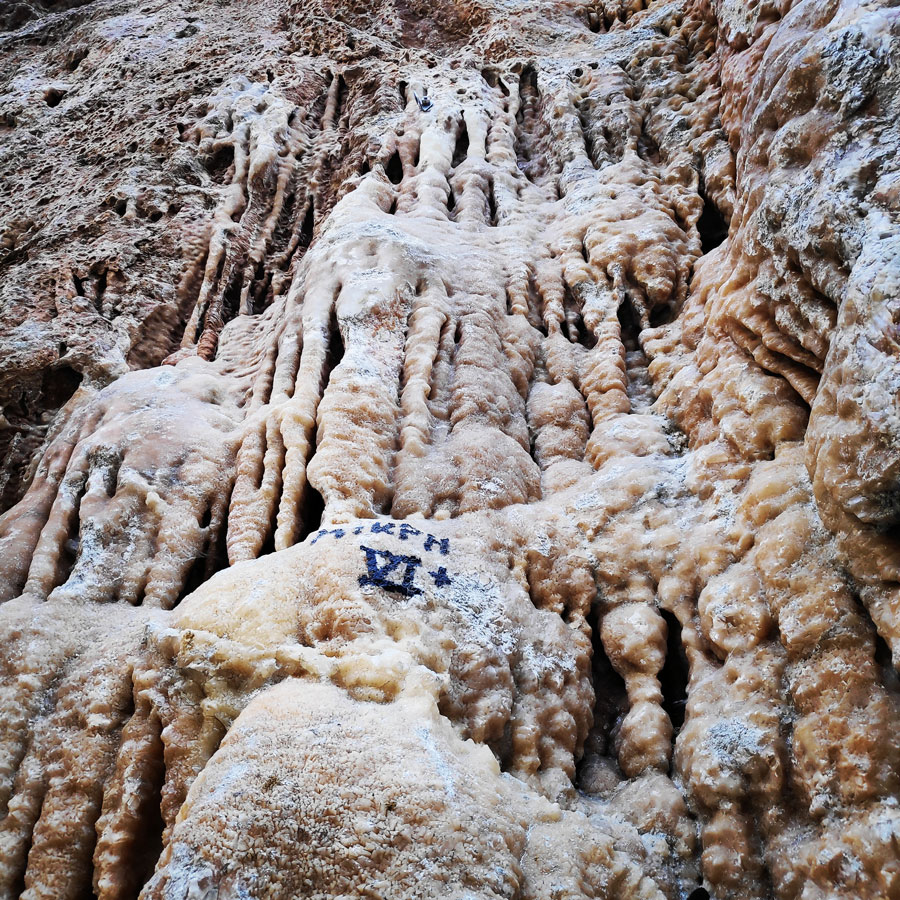 Climbing_Sibligades_Penteli_Athens_130336_087