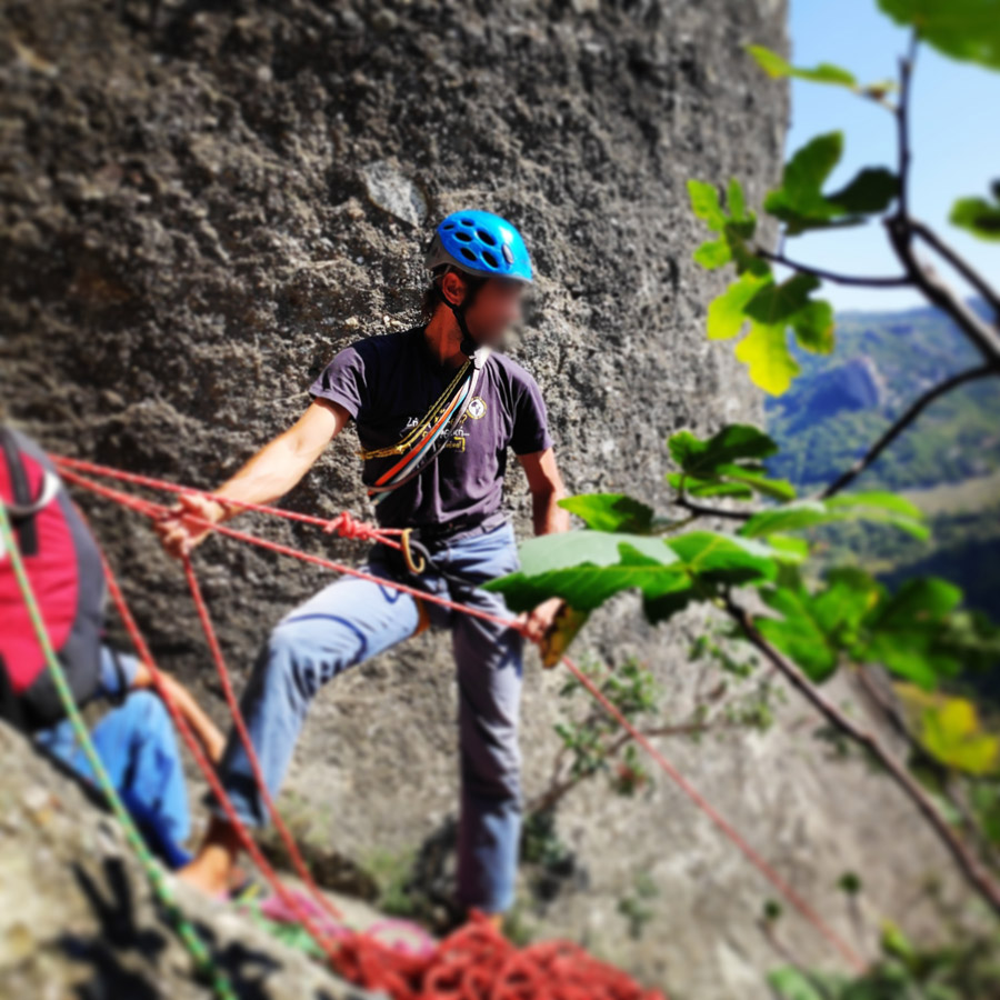 Climbing_Meteora_Doupiani_Rock_091211_621