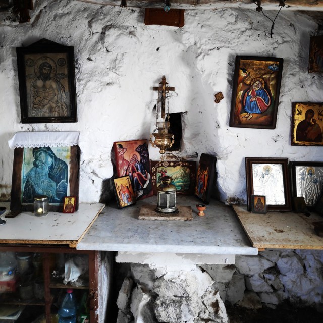 South-West_Ridge_Ortholithi_Mountain_163428_337