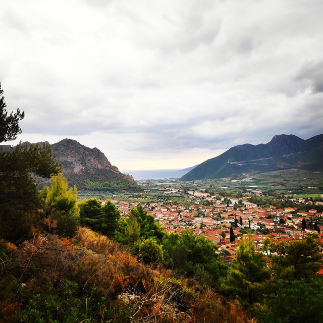 Climbing_Leonidio_Douvari_070659_621