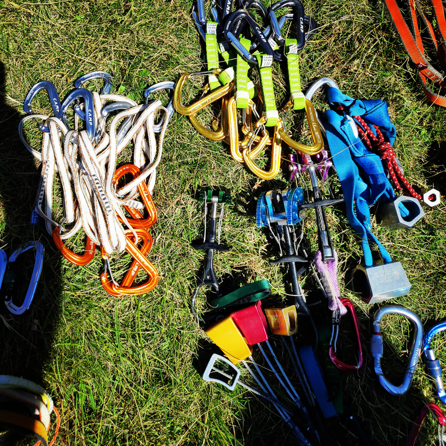 Alpina_Giona_Mountain_Aselinon_093917_883