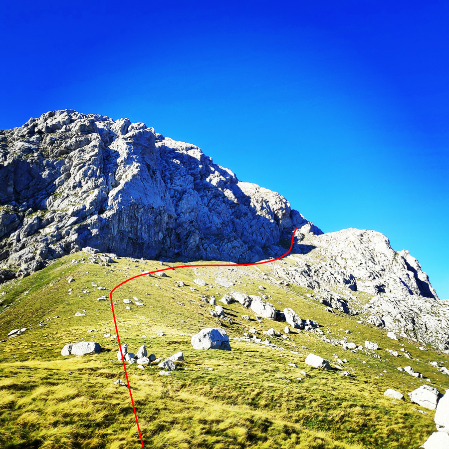 Hiking to the beginning of Alpina