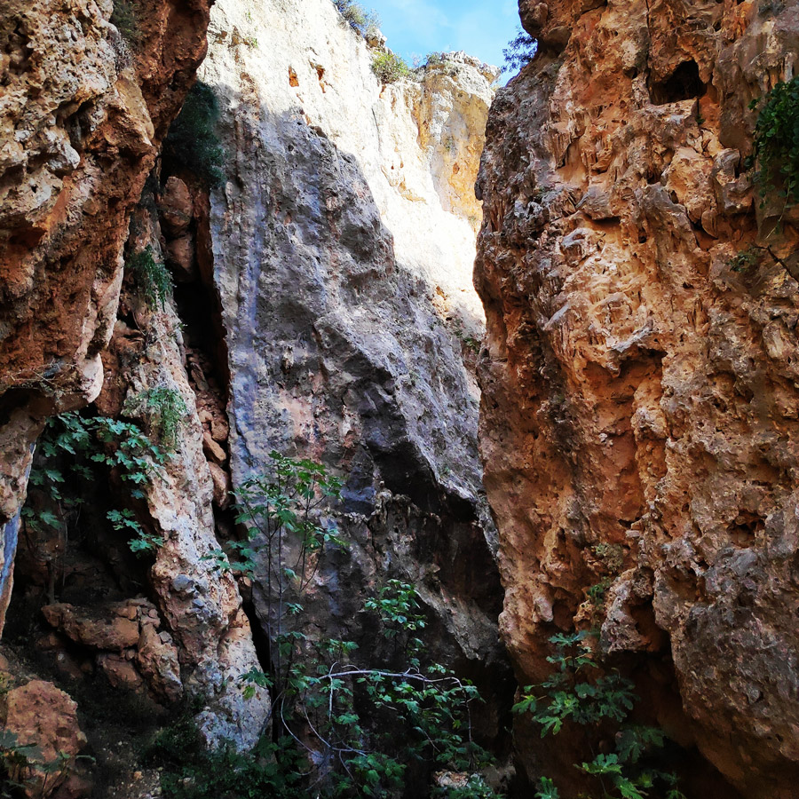 Climbing_Leonidio_Mini_Canyon_072500_183