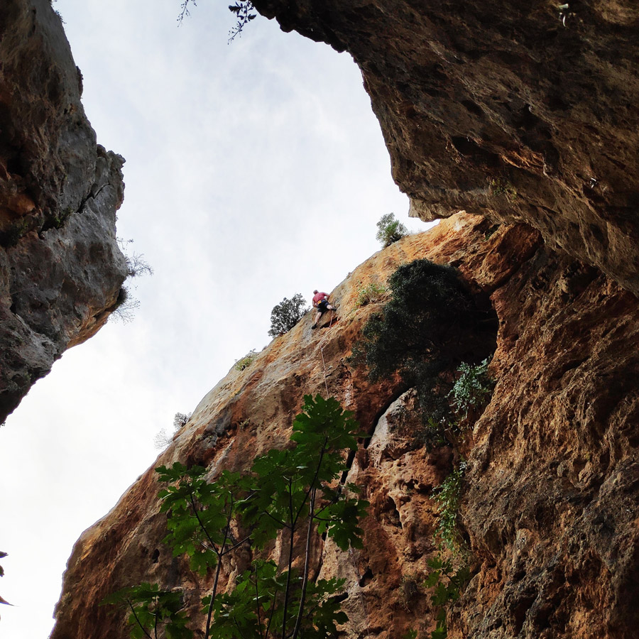 Climbing_Leonidio_Mini_Canyon_082556_330