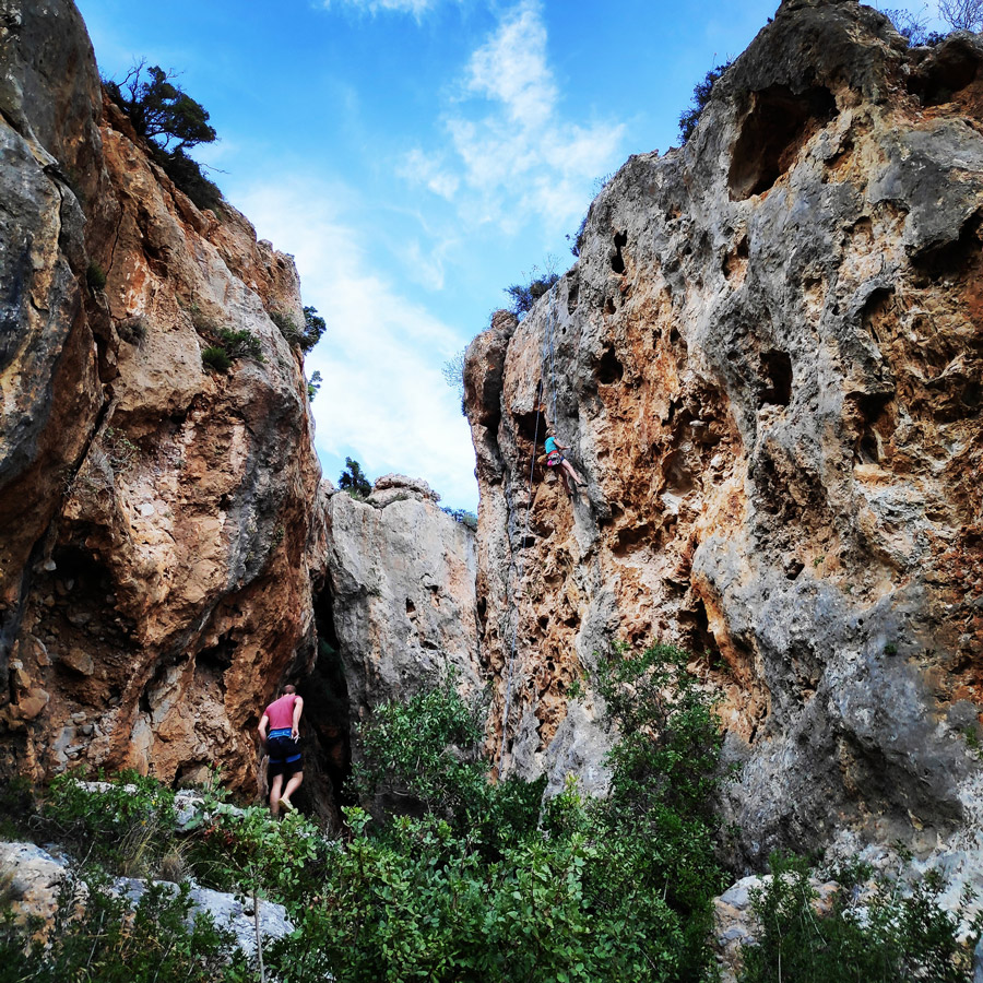 Climbing_Leonidio_Mini_Canyon_082851_585