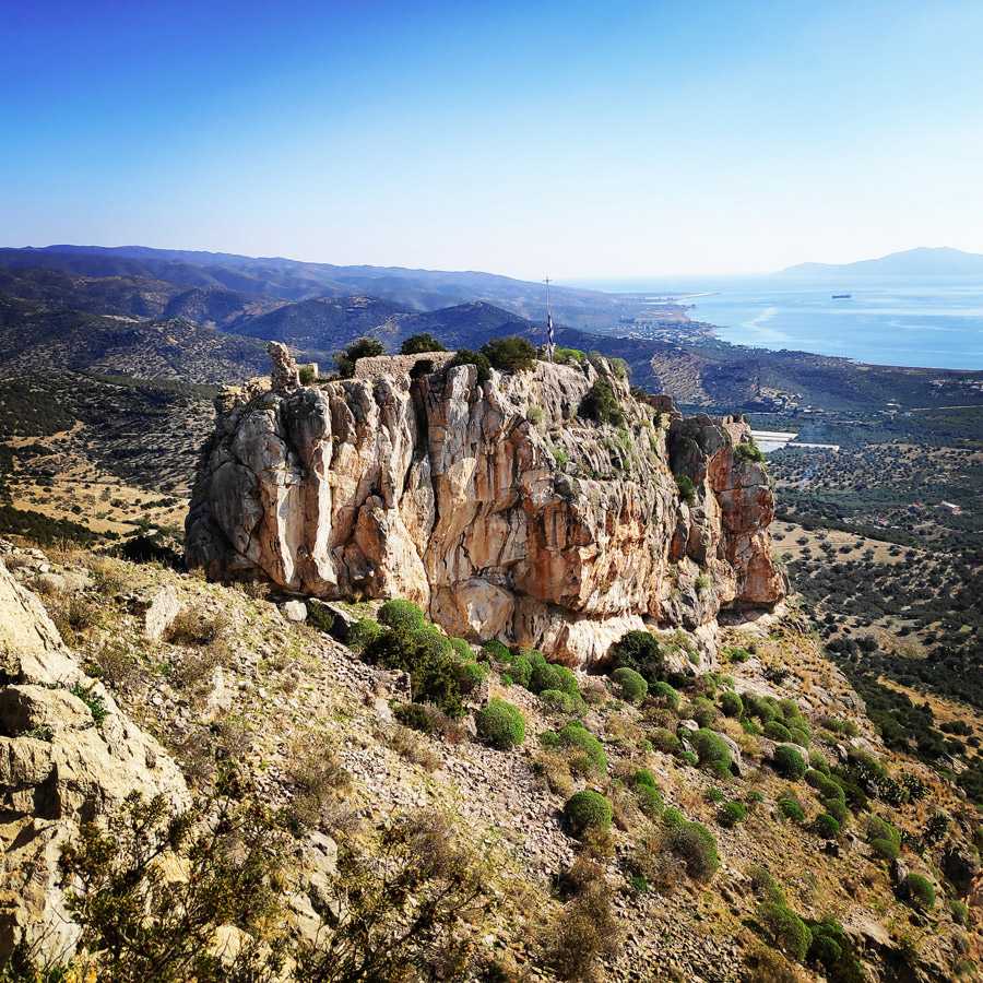Climbing_Castle_Thermisia_Kastro_Ermionida_Greece_01
