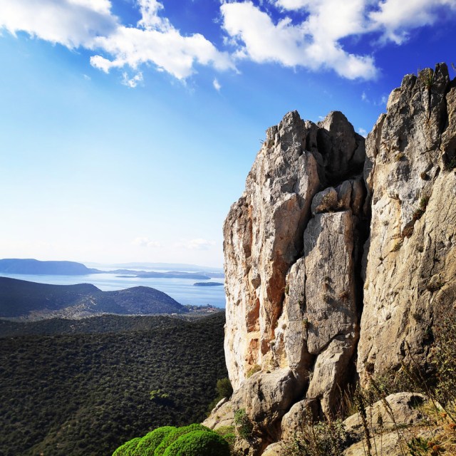 Climbing_Castle_Thermisia_Kastro_Ermionida_Greece_08
