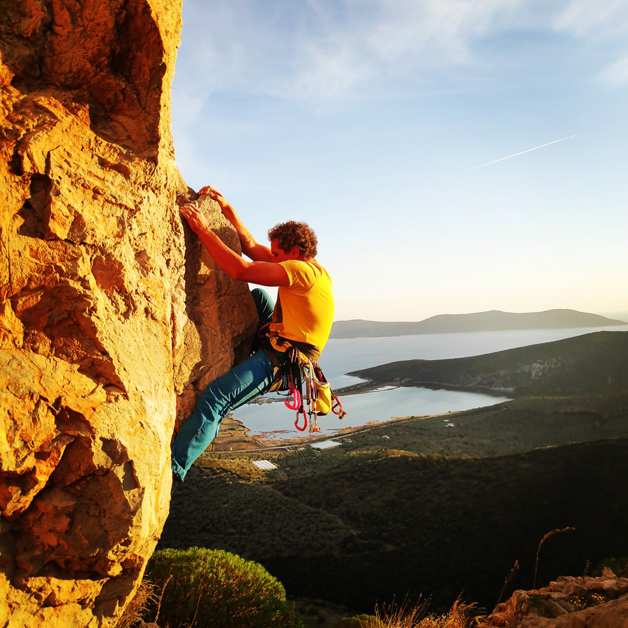Climbing_Castle_Thermisia_Kastro_Ermionida_Greece_164005_525