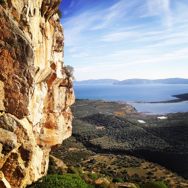 Climbing_Castle_Thermisia_Kastro_Ermionida_Greece_202339_963