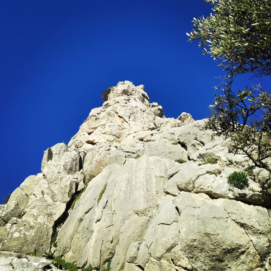 Climbing_South-East_Ridge_Ortholithi_Long_Run_161107_215