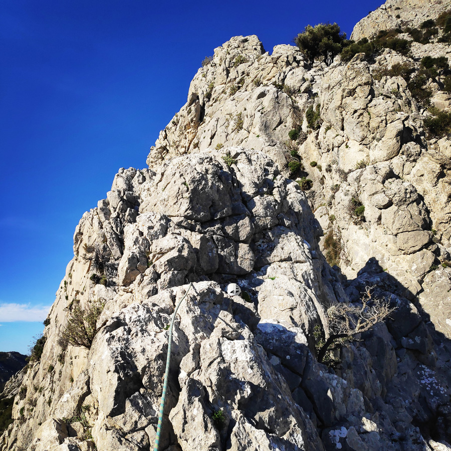 Climbing_South-East_Ridge_Ortholithi_Long_Run_162115_055