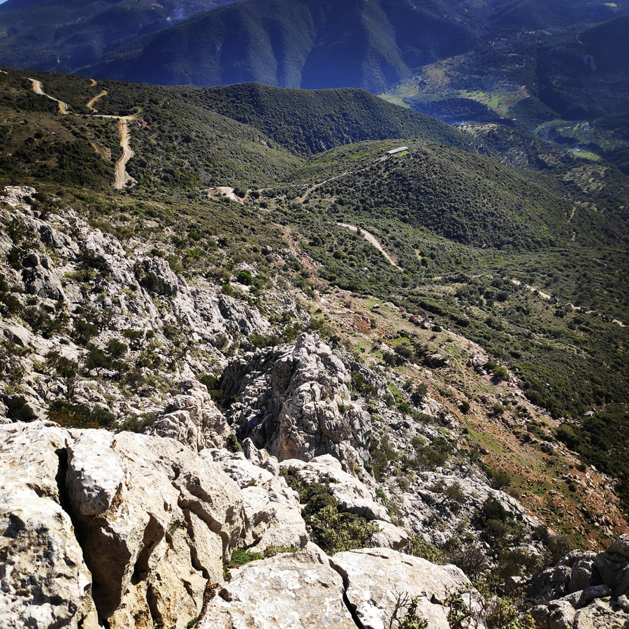 Climbing_South-East_Ridge_Ortholithi_Long_Run_162401_890