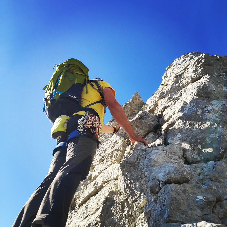 Climbing_South-East_Ridge_Ortholithi_Long_Run_162508_449