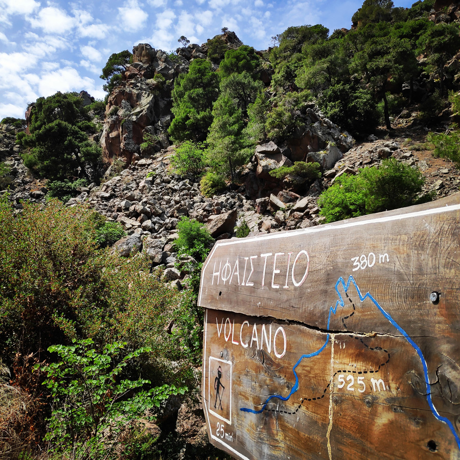 Hiking_Methana_Volcano_145814_051