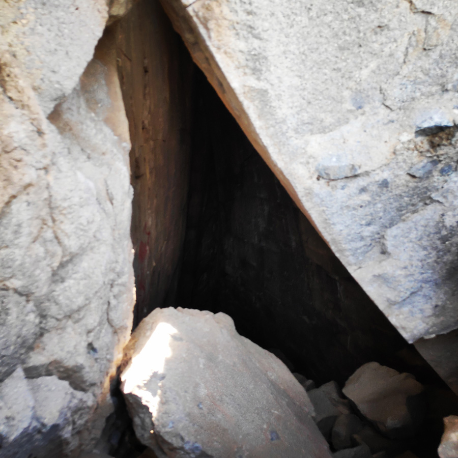 Hiking_Methana_Volcano_150801_369