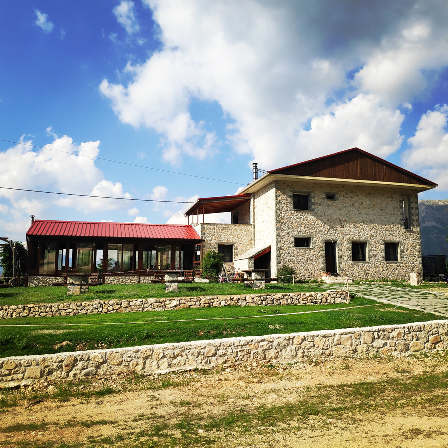 Hiking_in_Tzoumerka_Athamanika_Pramanta_Kefalovriso_Waterafall_Melissourgoi_184117_103