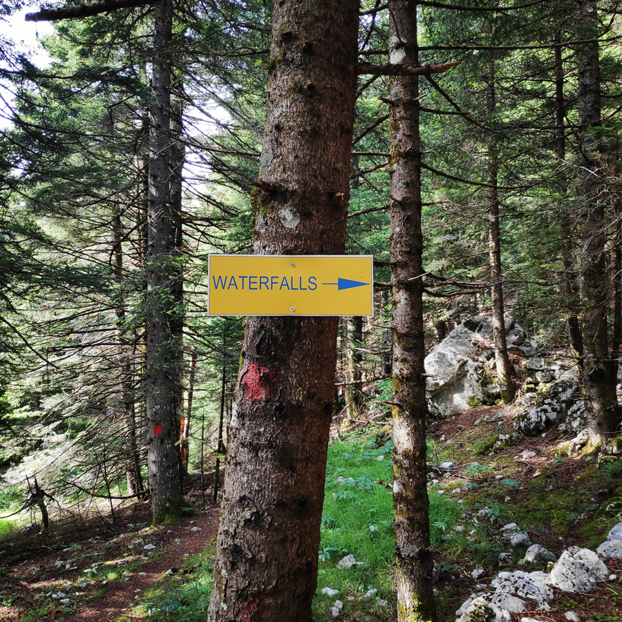 Hiking_in_Tzoumerka_Athamanika_Pramanta_Kefalovriso_Waterafall_Melissourgoi_185003_086