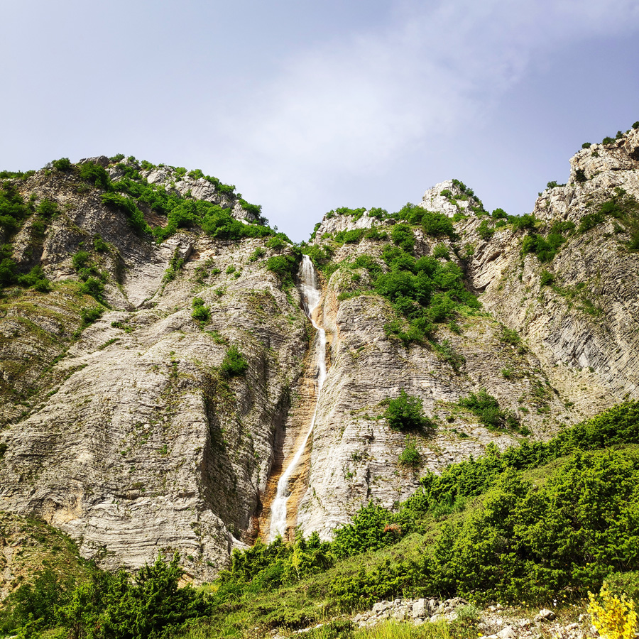 Hiking_in_Tzoumerka_Athamanika_Pramanta_Kefalovriso_Waterafall_Melissourgoi_190403_399