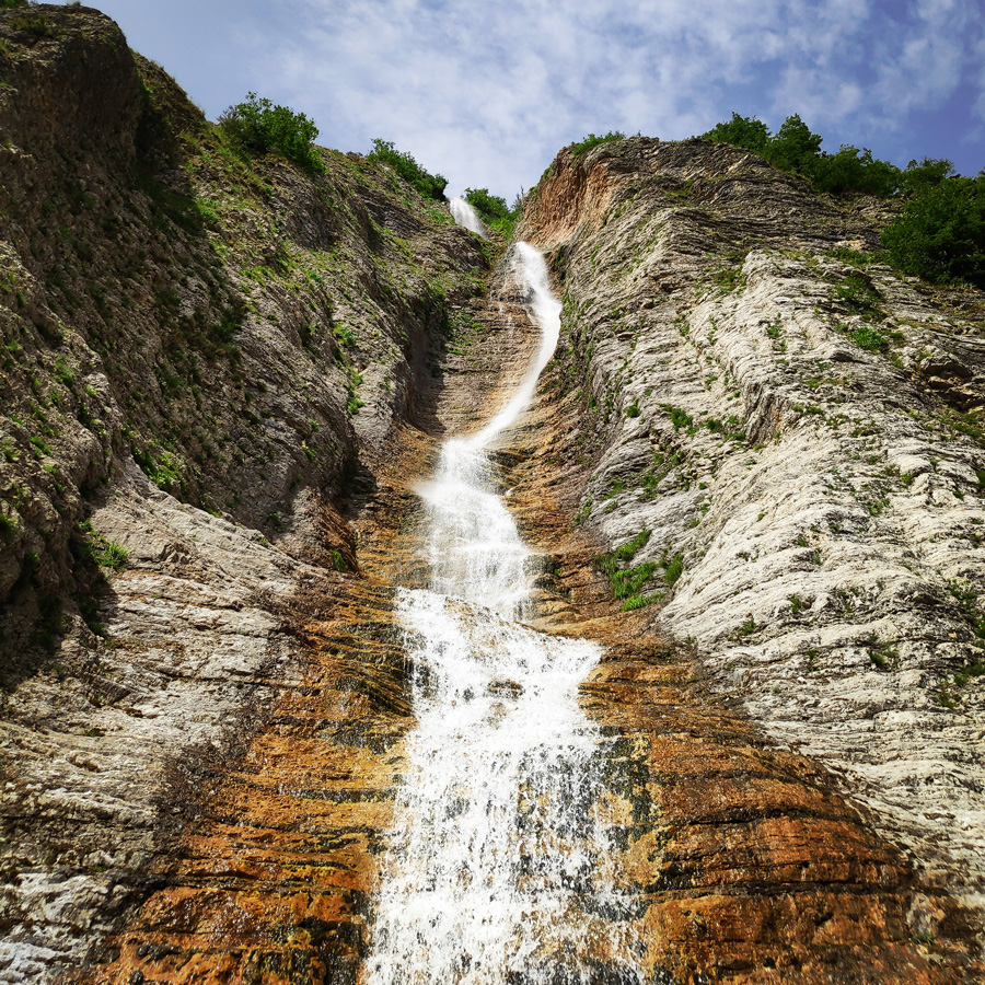 Hiking_in_Tzoumerka_Athamanika_Pramanta_Kefalovriso_Waterafall_Melissourgoi_190503_030