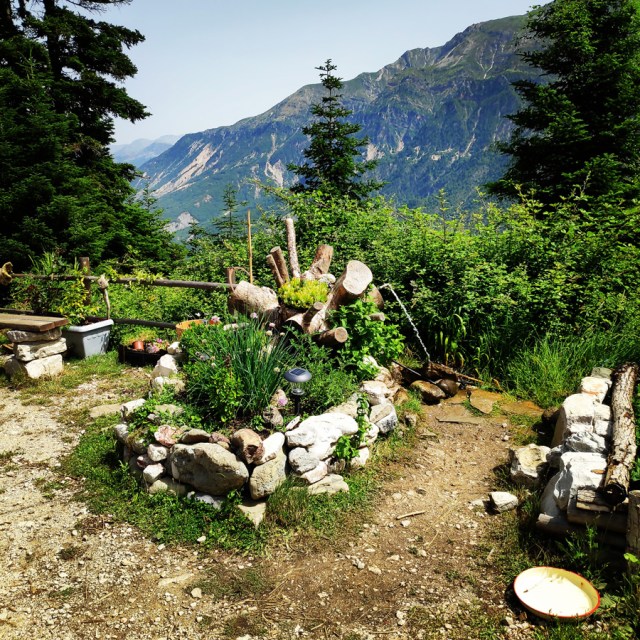 Hiking_in_Tzoumerka_Athamanika_Pramanta_Kefalovriso_Waterafall_Melissourgoi_192732_042