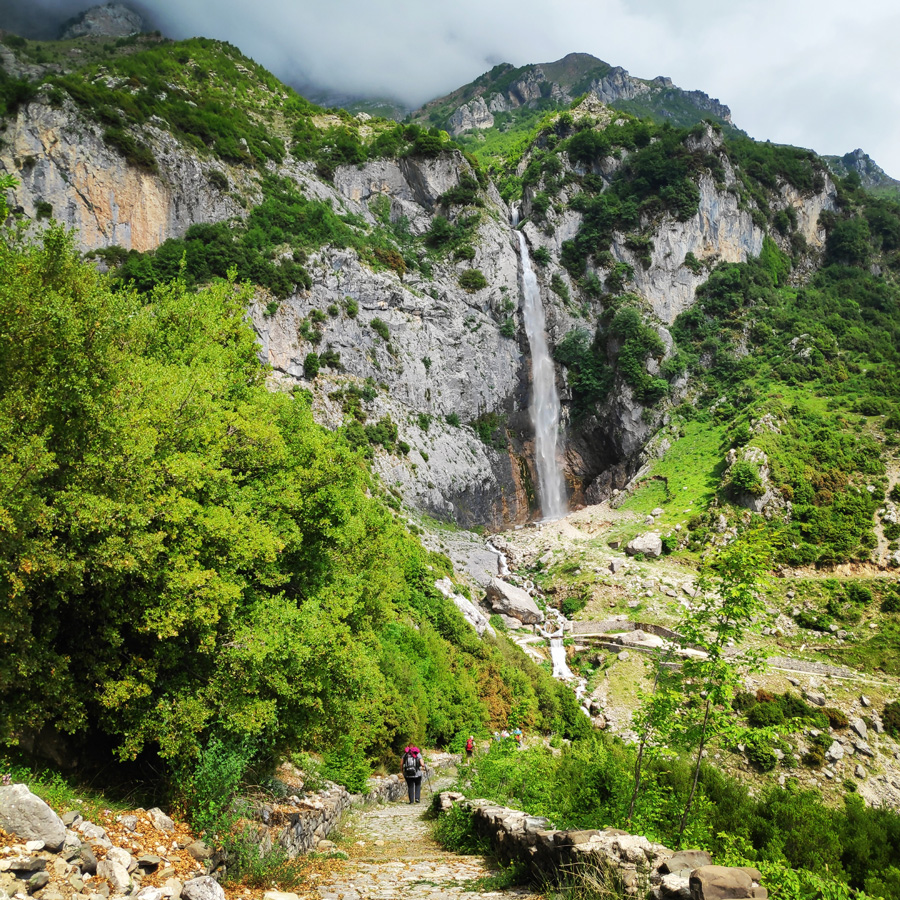 Hiking_in_Tzoumerka_Athamanika_Waterafalls_064258_656