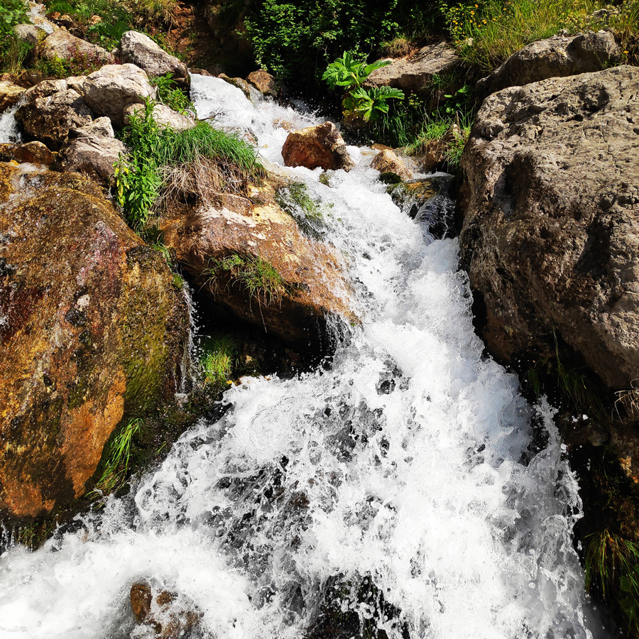 Hiking_in_Tzoumerka_Athamanika_Waterafalls_064634_063