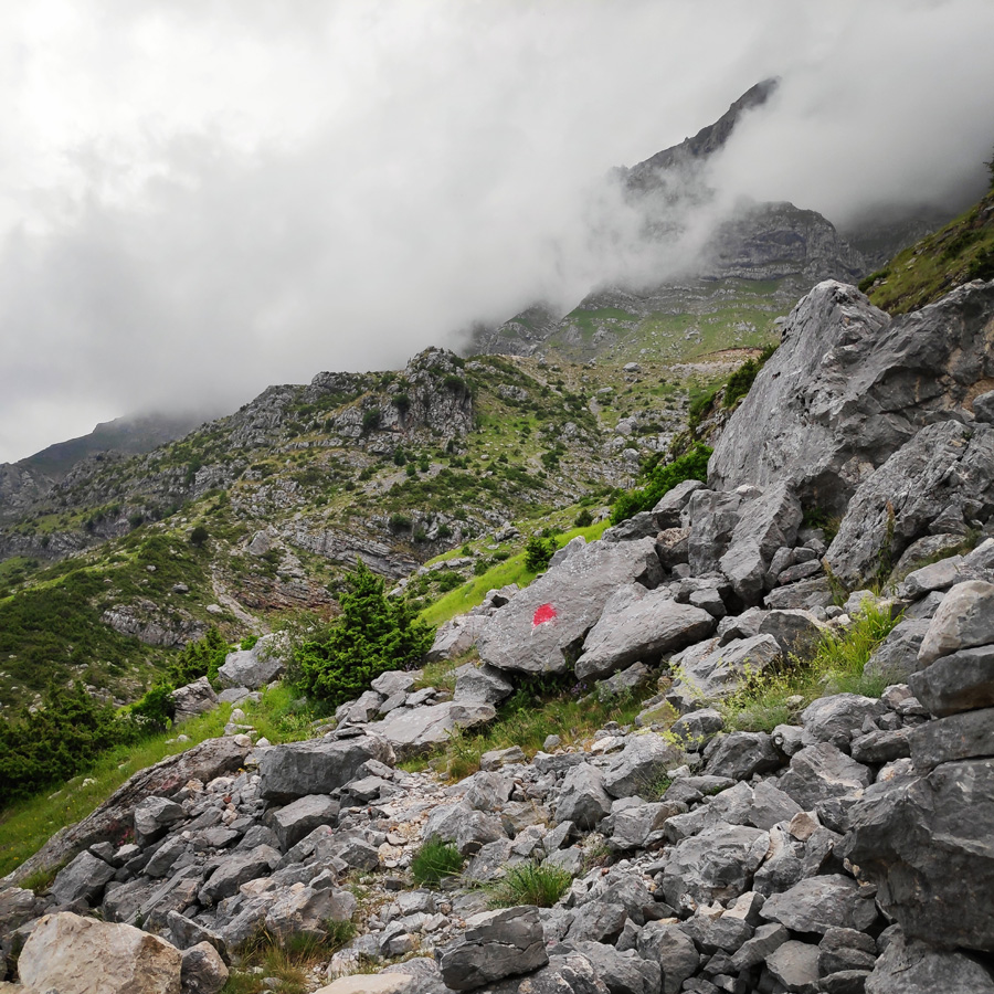 Hiking_in_Tzoumerka_Athamanika_Waterafalls_070722_874