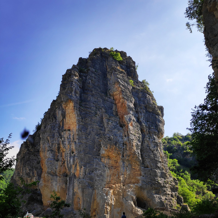 Hiking_Zagori_Villages_Bridges_Zagorochoria_212342_909