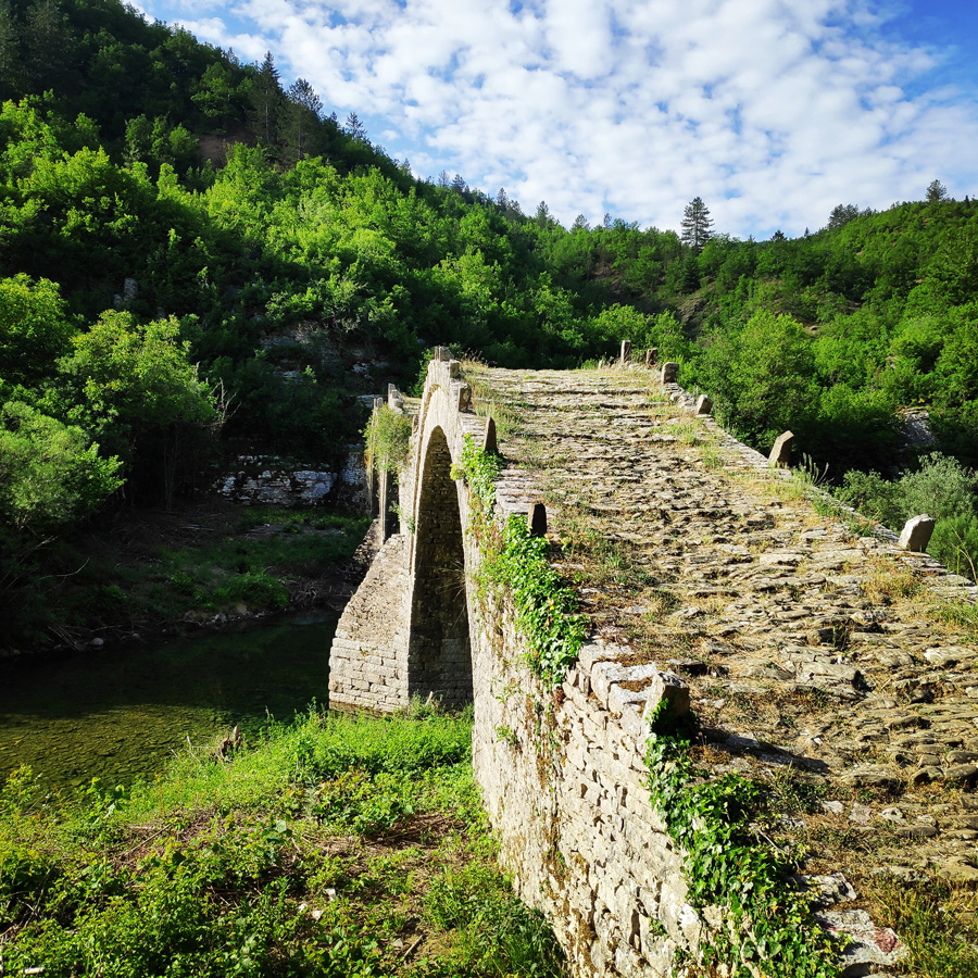 Hiking_Zagori_Villages_Bridges_Zagorochoria_212540_761