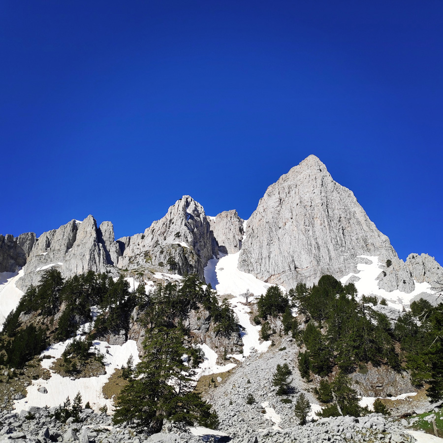 Mount_Tymfi_Pindos_North_Side_Thru-Hike_Part2_Sadi_Migas_Karteros_Pass_Astraka_Refuge_084004_460